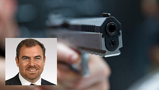 CSU-Bundestagskandidat Florian Hahn wurde mit einer Waffe bedroht.