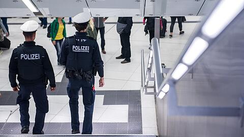 Die Bundespolizei musste sich am Sonntag um einen betrunkenen Bulgaren kümmern.