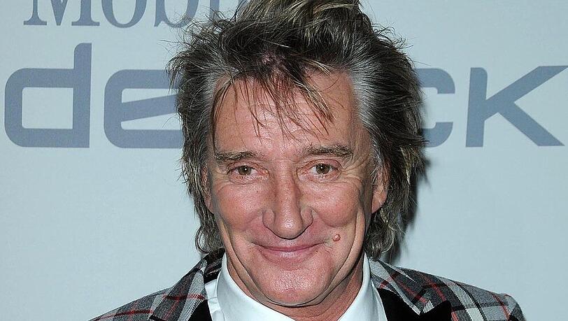 Rod Stewart hat vier seiner acht Kinder bei sich Rod Stewart hat vier seiner acht Kinder bei sich