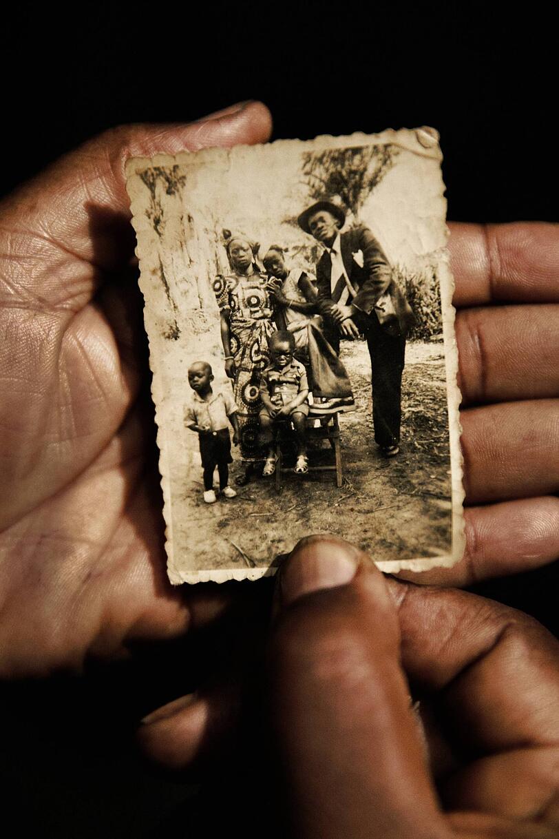 Alte Aufnahmen von Kompanys Familie. Alte Aufnahmen von Kompanys Familie.