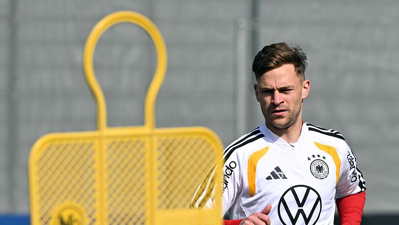 DFB-Kapit&auml;n Joshua Kimmich trainiert in Herzogenaurach.