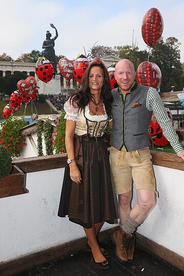 Weitere Bilder vom Bayern-Besuch auf der Wiesn 2014