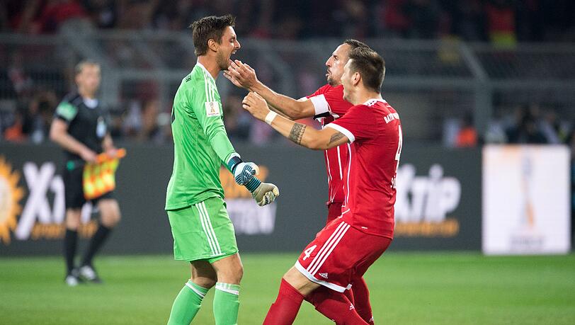 Elfmeter-Killer Sven Ulreich (l.) im Supercup. Elfmeter-Killer Sven Ulreich (l.) im Supercup.
