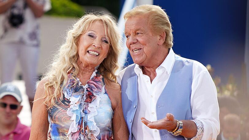 23. Juni 2019: Judith und Mel waren bei "Immer wieder sonntags" zu Gast. 23. Juni 2019: Judith und Mel waren bei "Immer wieder sonntags" zu Gast.