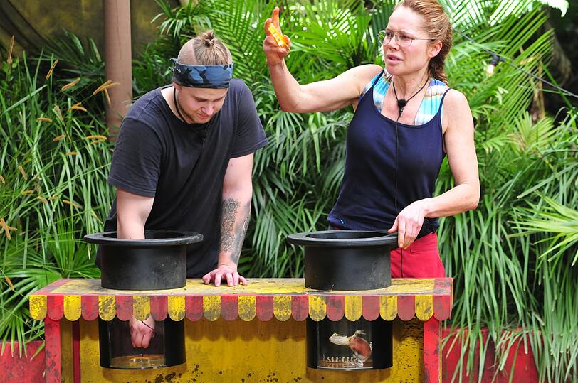 Felix van Deventer und Doreen Dietel bei der Dschungelprüfung