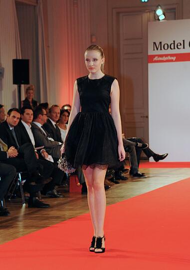 Der AZ-Modelcontest 2013 ist zu Ende. Die Siegerin heißt Marie Scherbinek &mdash; und die 17-Jährige kann ihr Glück immer noch nicht fassen. Wir zeigen die besten Bilder vom Finale in der Residenz.
