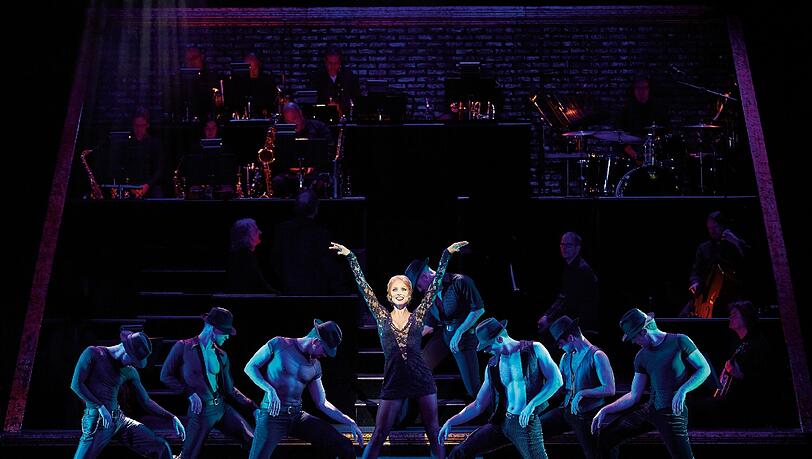 Carien Keizer als Mörderin Roxie Hart im Musical „Chicago“. Carien Keizer als Mörderin Roxie Hart im Musical „Chicago“.