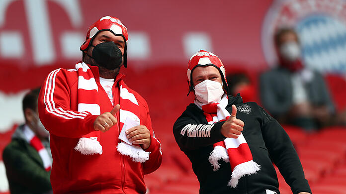 Der FC Bayern München kann in dieser Saison wieder mit Fans in der Allianz Arena planen. (Archivbild)
