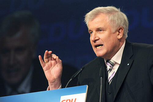 Horst Seehofer distanziert sich vom Zukunftsrat.