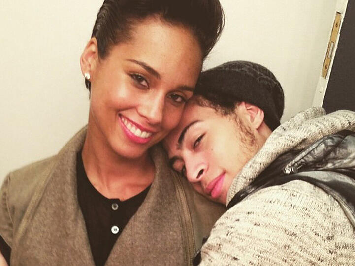 So sieht Geschwisterliebe aus: Alicia Keys mit ihrem Bruder Cole Cook