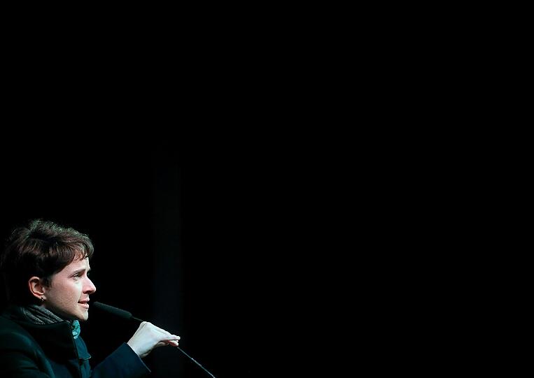 AfD-Chefin Frauke Petry sorgt mit einer neuen Entgleisung für Schlagzeilen. Das Positive daran: Sie widert Demokraten an, findet AZ-Chefredakteur Michael Schilling.