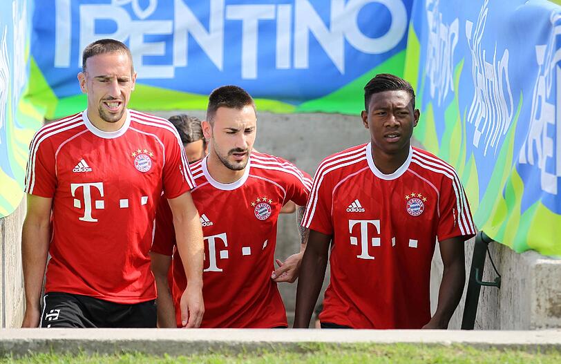 Wieder im Training: Diego Contento (Mitte).