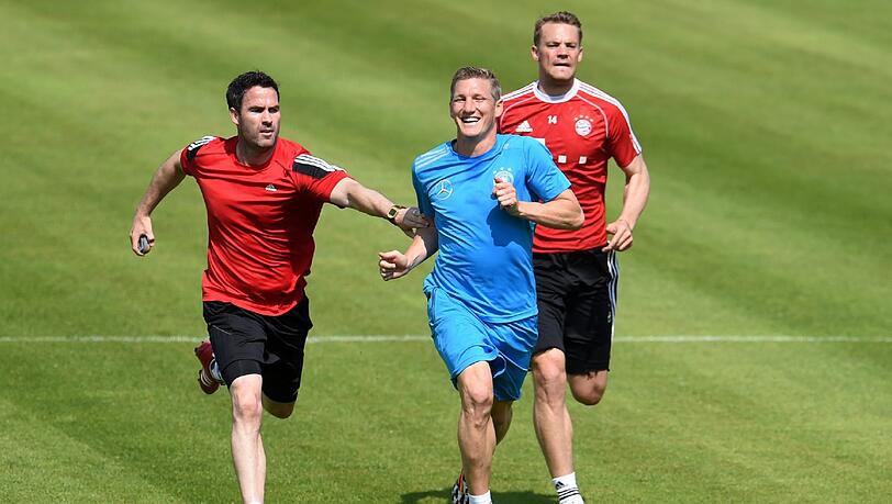 Schweinsteiger ist womöglich schon am Freitag gegen Armenien wieder einsatzfähig. Schweinsteiger ist womöglich schon am Freitag gegen Armenien wieder einsatzfähig.