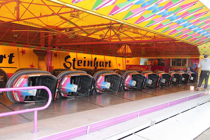 Regen und Tristesse am Tag danach: Die Bilder vom Wiesn-Abbau am Dienstagvormittag.