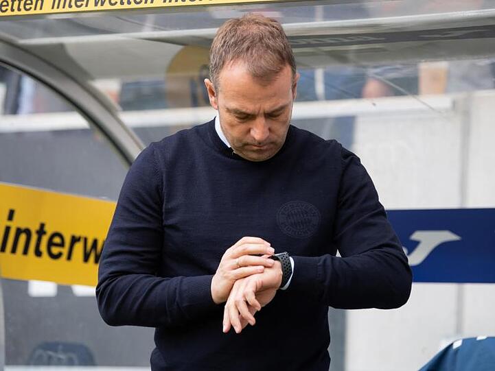 Hat momentan keine Eile in Sachen Vertragsverlängerung beim FC Bayern: Coach Hansi Flick.