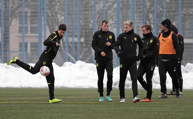 Die Dortmunder auf dem Trainingsgelände des TSV 1860 München