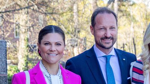 Victoria wird einmal Königin von Schweden, Haakon König von Norwegen.