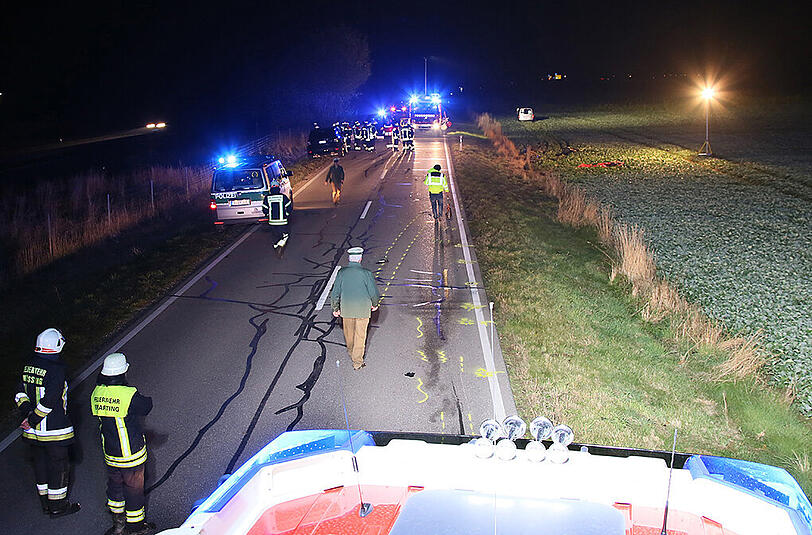 Bilder vom tragischen Unfall in Mößling, bei dem zwei 15-jährige Schülerinnen starben.