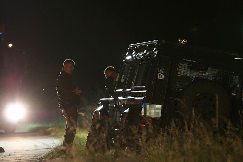 In Ansbach sind zwei Teenager von einem Geländewagen überfahren worden.