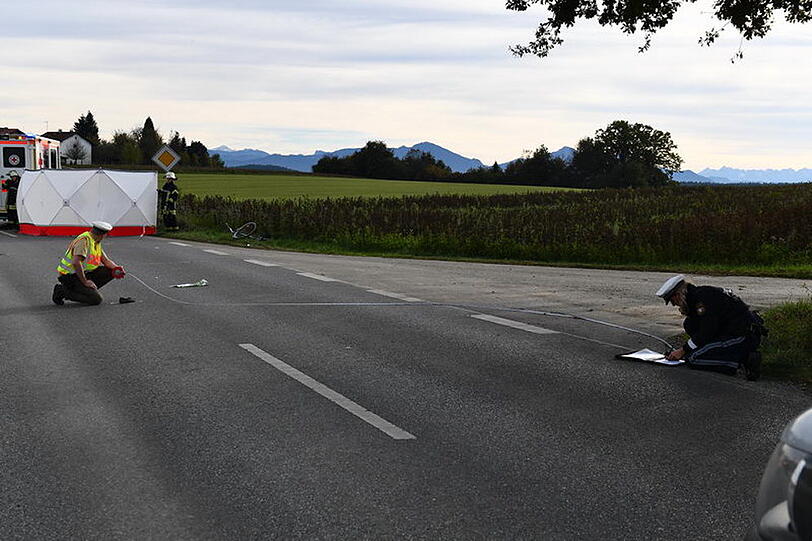 Für die 76-Jährige kam jede Hilfe zu spät. Sie starb noch am Unfallort.