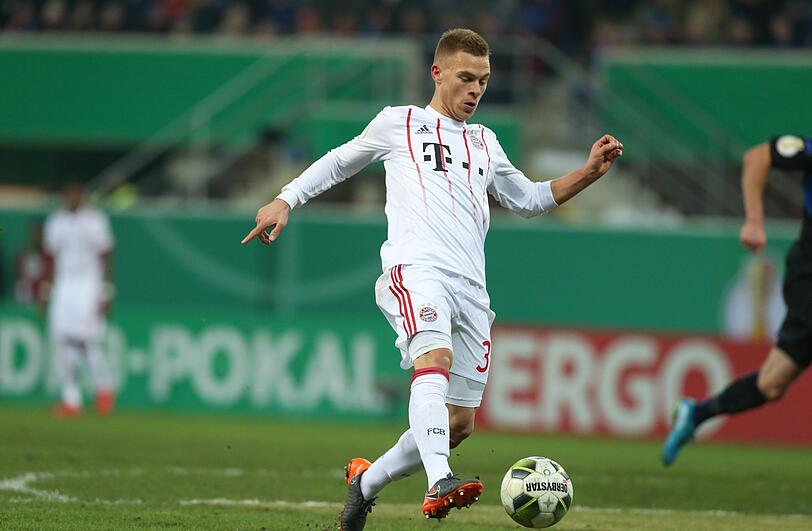 Joshua Kimmich: Note 2. Kann nicht nur prima flanken, sondern auch Tore schießen. Schob aus kurzer Distanz locker zum 3:0 vor der Halbzeit ein (42.). Viel Drang nach vorne.