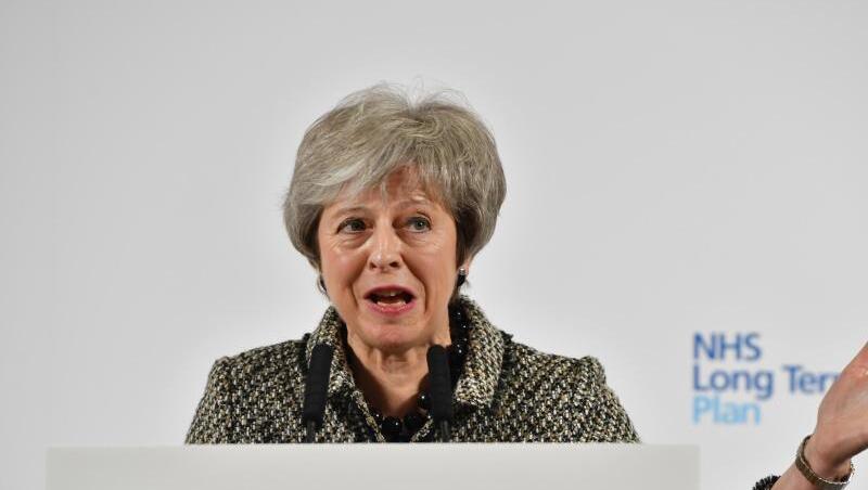 Eine Mehrheit für den zwischen Premierministerin May und Brüssel ausgehandelten Deal ist noch nicht in Sicht. Eine Mehrheit für den zwischen Premierministerin May und Brüssel ausgehandelten Deal ist noch nicht in Sicht.