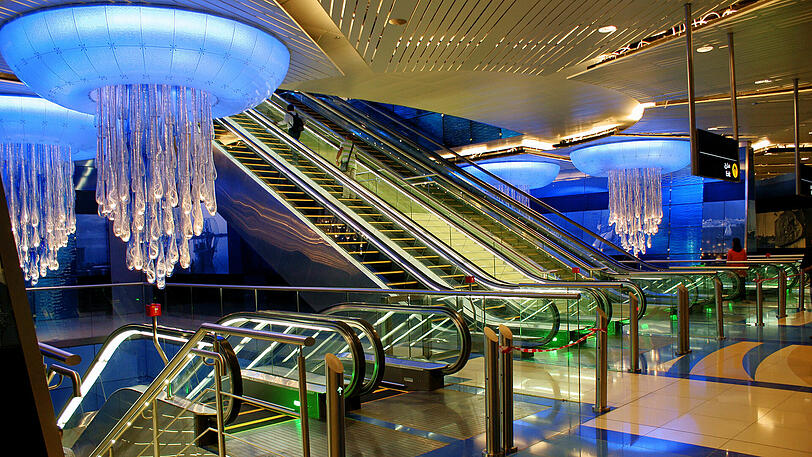 Auch die Station BurJuman in Dubai hat es auf die Liste geschafft. Der Metrobahnhof war einer der ersten in Dubai und soll an eine Unterwasserwelt erinnern.