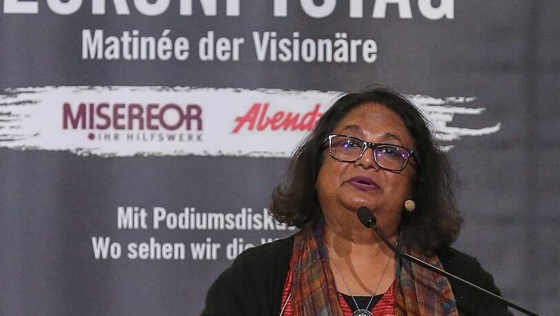 Rita Panicker engagiert sich mit ihrem Verein Butterflies India seit 1989 für bedürftige Kinder in ihrem Heimatland. Rita Panicker engagiert sich mit ihrem Verein Butterflies India seit 1989 für bedürftige Kinder in ihrem Heimatland.