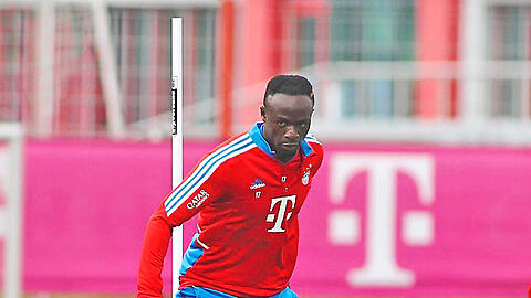 Zurück im Bayern-Mannschaftstraining: Sadio Mané (rechts).