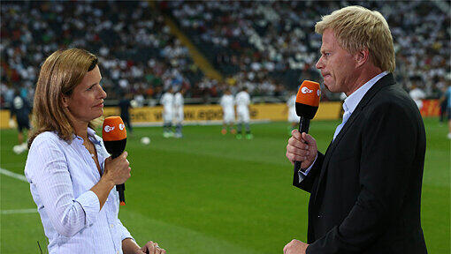 Am ZDF-Analysetresen: Ex-Torhüter Oliver Kahn mit Moderatorin Katrin Müller-Hohenstein. Am ZDF-Analysetresen: Ex-Torhüter Oliver Kahn mit Moderatorin Katrin Müller-Hohenstein.