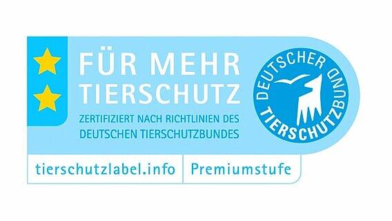 Tierschutzbund: Produkte mit dem Label des Tierschutzbundes bedeuten mehr Tierwohl als EU-Bio-Standard: Mehr Platz und maximal 600 Tiere pro Hof. Keine Anbindehaltung. Enthornung nur mit Betäubung und Schmerzmitteln. Zwei Sterne stehen zusätzlich für den Zugang zu Weide oder Laufhof.
