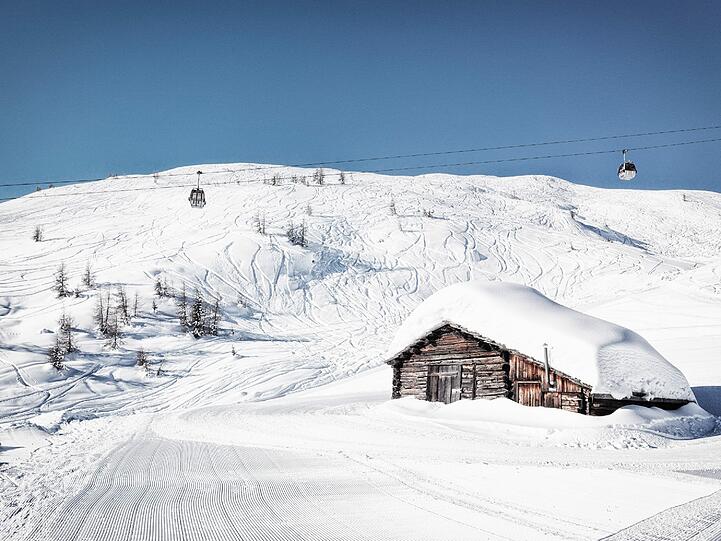 Die hochalpine Winterlandschaft der Dolomiten fasziniert an vielen Ecken des Skigebiets.