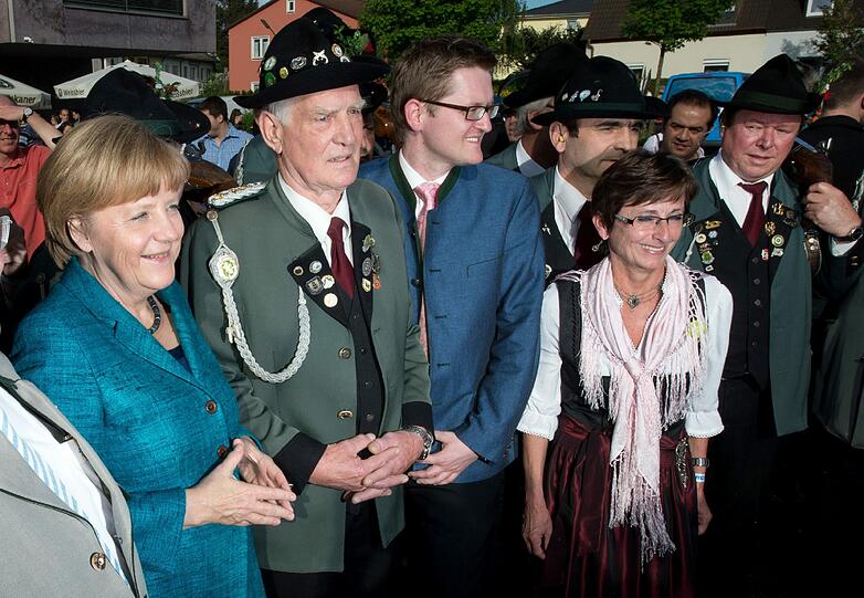 Bundeskanzlerin Angela Merkel (CDU) auf dem Truderinger Volksfest in München &ndash; die Bilder.