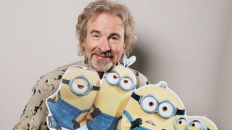 Nimmt sich und die Minions auch ein bisschen auf den Arm, weil's Spaß macht: Thomas Gottschalk.