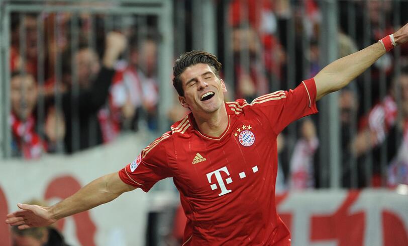 Der Joker Mario Gomez mit einem sensationellen Comeback. Er braucht keine halbe Minute für seinen ersten Bundesligatreffer in diesem Jahr