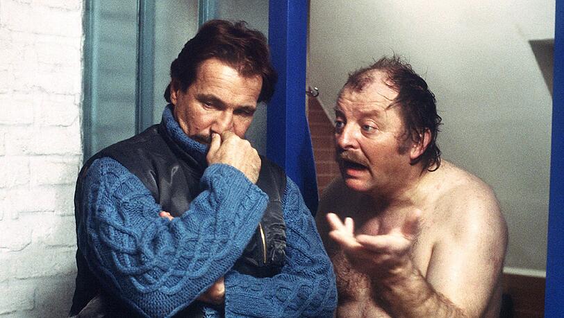 Götz George und Eberhard Feik (r.) im "Tatort: Kinderlieb" (1997)