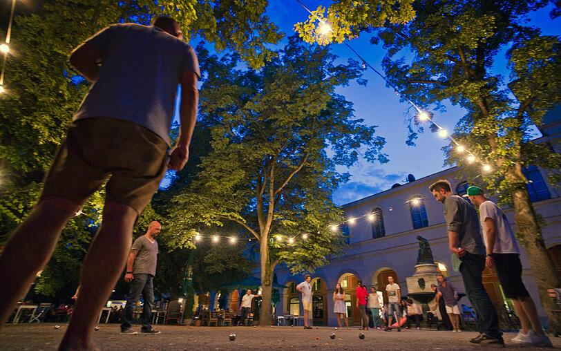 Boule an lauen Sommerabenden &ndash; ab sofort ohne die kleine Wassermusik von nebenan.