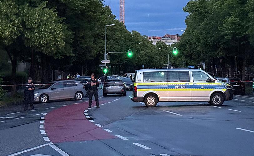Die Polizei hat an der Theresienwiese von der Schusswaffe Gebrauch gemacht. (Symbolbild)