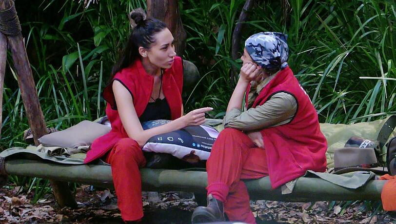 Samira Yavuz konfrontiert Eva Benetatou