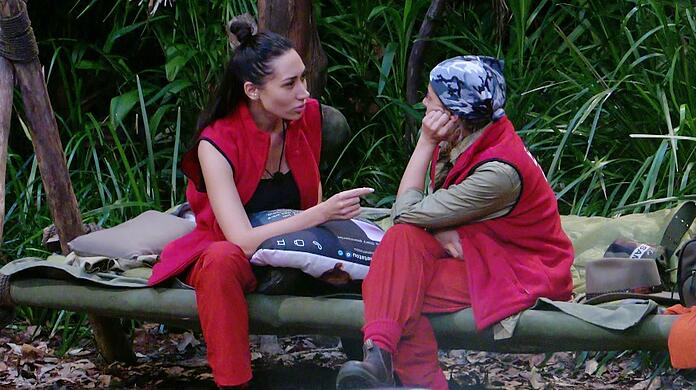 Samira Yavuz konfrontiert Eva Benetatou