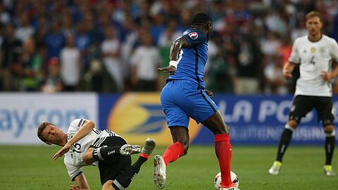 Deutschland am Boden, Frankreich obenauf: Szene aus dem EM-Halbfinale.