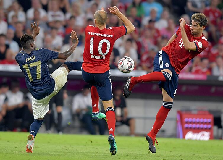 Der FC Bayern feiert im Testspiel gegen Manchester United einen überzeugenden Prestigeerfolg - die Bilder zum Spiel.
