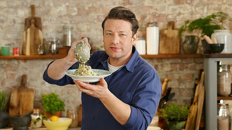 Starkoch Jamie Oliver präsentiert seine Arbeit