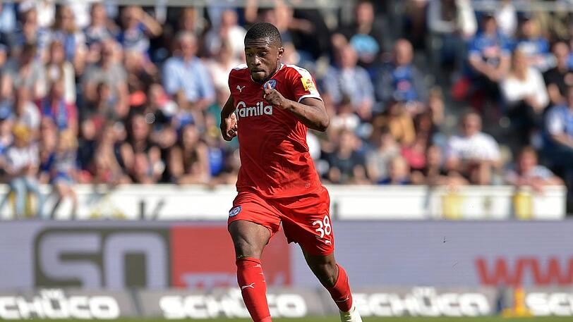 Franck Evina kehrt im Sommer wieder zum FC Bayern zurück.