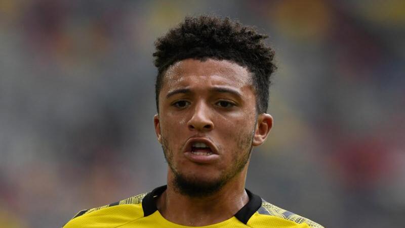 Jadon Sancho ist bis 2022 vertraglich an den BVB gebunden. Jadon Sancho ist bis 2022 vertraglich an den BVB gebunden.