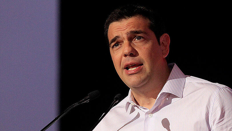 Griechenlands Ministerpräsident Alexis Tsipras spricht in Athen. Griechenlands Ministerpräsident Alexis Tsipras spricht in Athen.