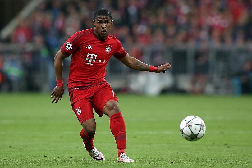 DOUGLAS COSTA: Ohne NOTE. Durfte ab der 79. Minute auf dem linken Flügel Ribéry ersetzen. Verschenkte einen Konter unnötig, weil er viel zu früh draufhielt (87.).