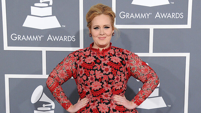Sängerin Adele weiß ihre Kurven in Szene zu setzen Sängerin Adele weiß ihre Kurven in Szene zu setzen