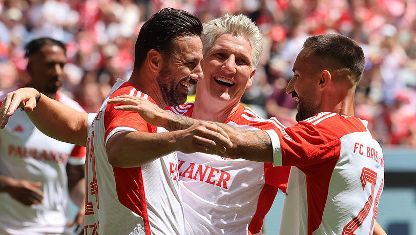 Brachte den FC Bayern mit 1:0 in Führung: Claudio Pizarro.