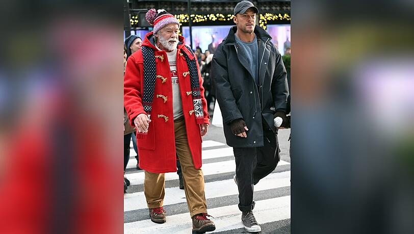 Arnold Schwarzenegger und Alan Ritchson am Set in New York.